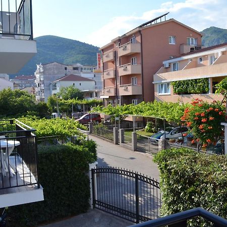 Casablanca Apartments Будва Екстер'єр фото